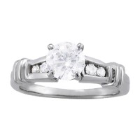 ROUND BRILLIANT  ENGAGEMENT RING